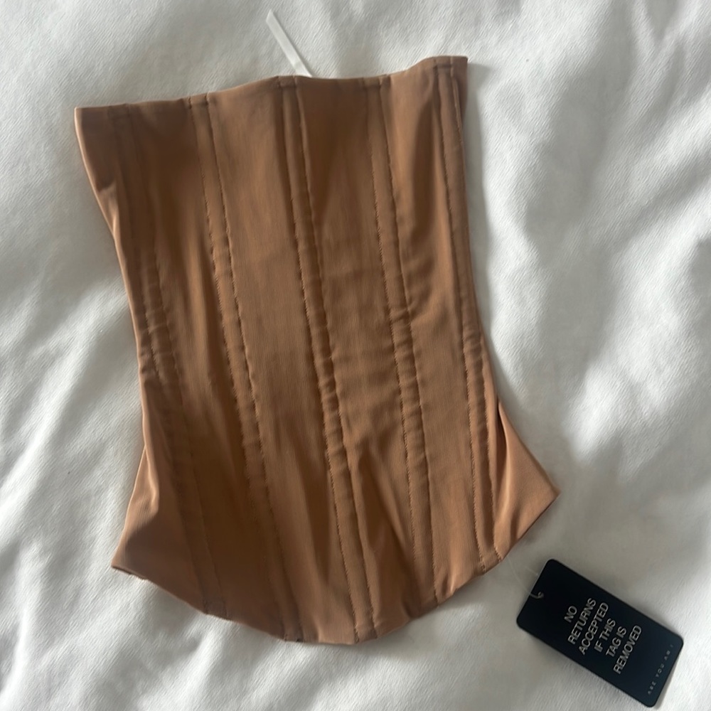 Are you am i Sunniva corset